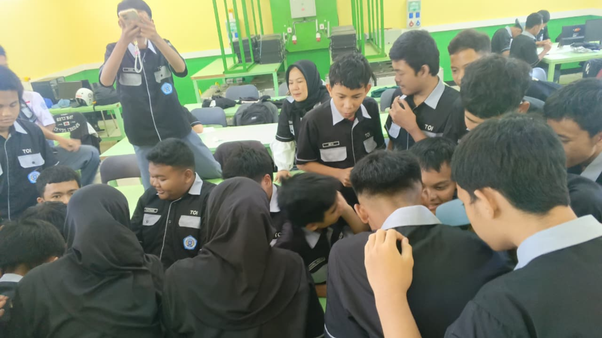 Desain tanpa judul (46)