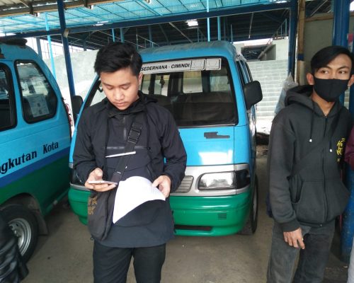 Pemasangan GPS Traceker Angkot 5
